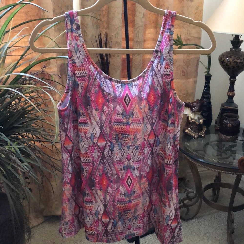 BKE Tribal Tank